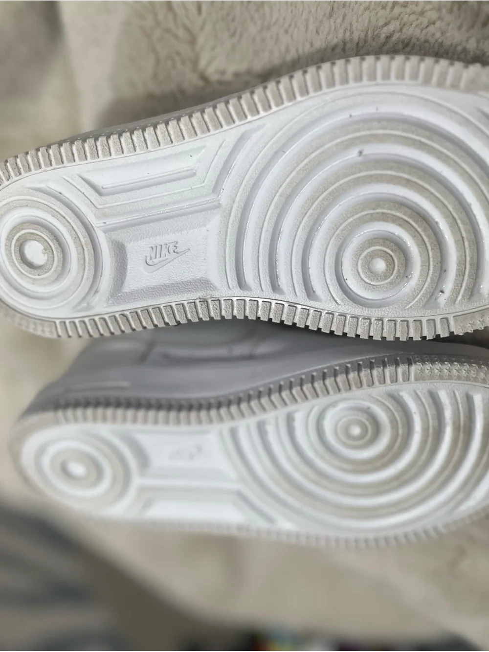 Gently used Nike White Kids Sneakers - Low tops